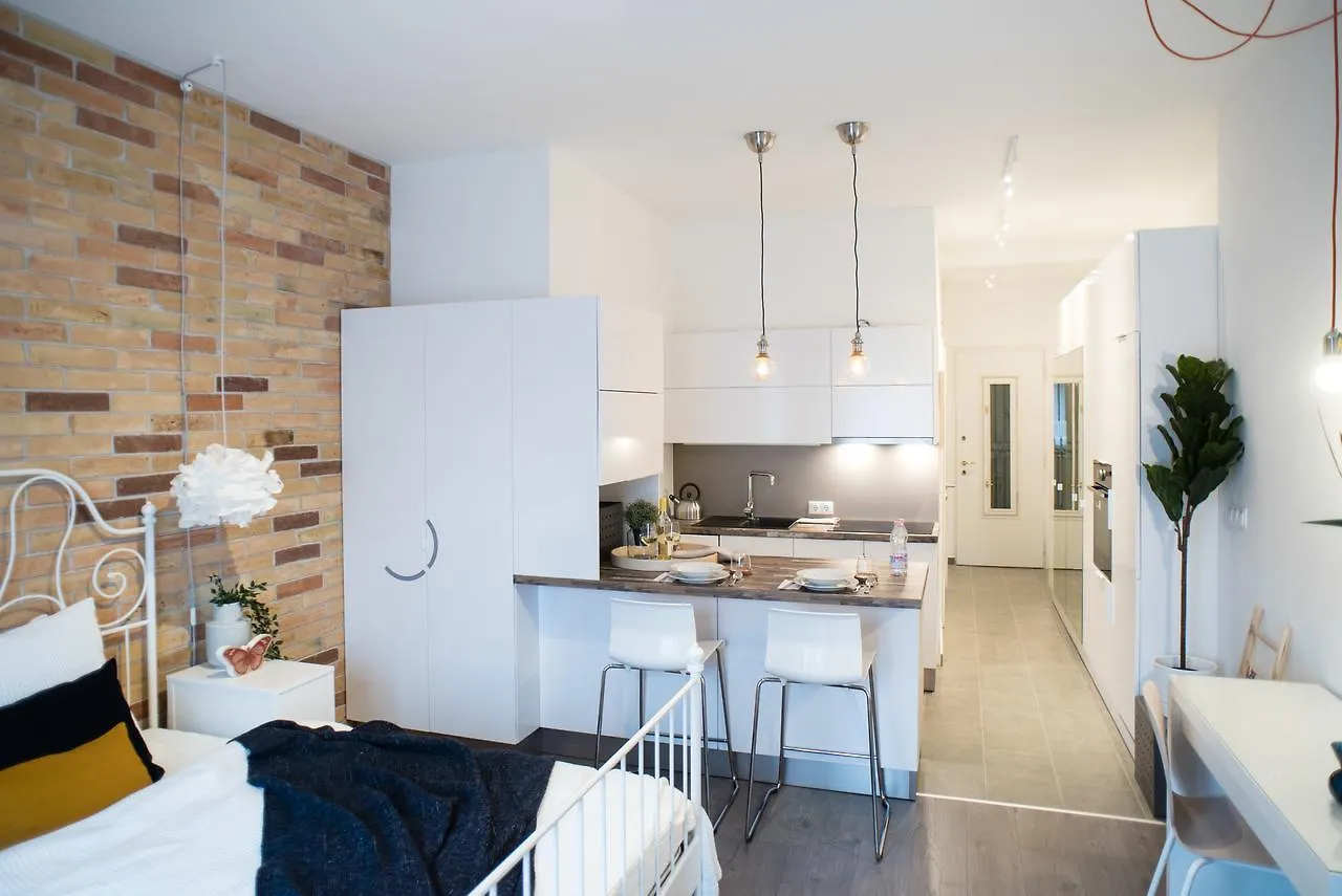 Charming Trees Apartment Budapest