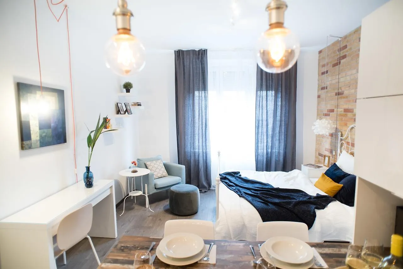 Charming Trees Apartment Budapest